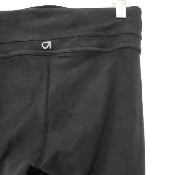 GAP Fit - Slim Straight | medium | Black Leggings - Picture 11 of 16